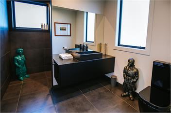 Mt Roy Terrace - Spa Pool - Extensive Artwork Collection - Wanaka