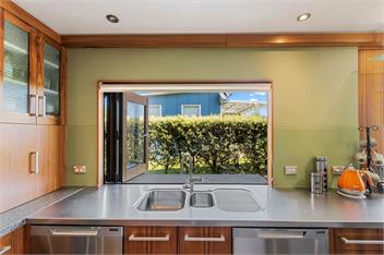 Island View Beach House (Bachcare) - Paraparaumu