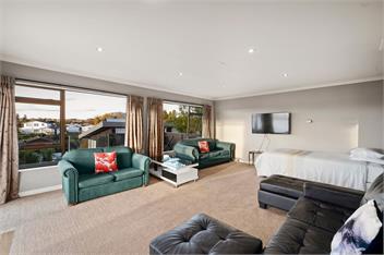 Taupo Escape (Bachcare) - Rainbow Point