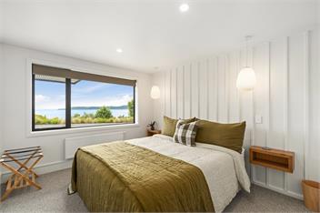 Lake Terrace Lodge - Award Winning Luxury Home - TAUPO