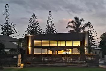 Laze Daze - Coromandel