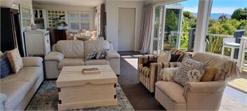 Coastal Chic in Pohara - Sea Views - Perfectly Positioned - Takaka