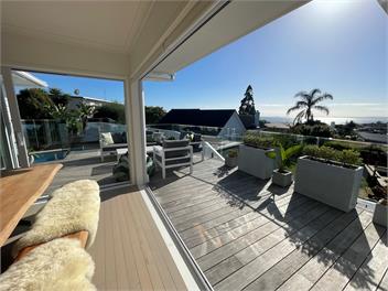 Luxury Seaside Village Resort - Auckland