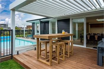 Oasis on Okaia - Kinloch - Kinloch