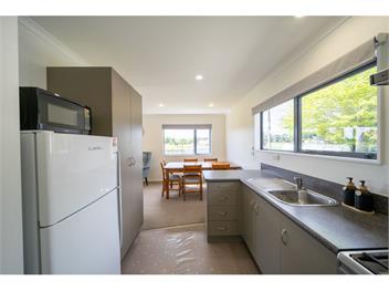 Cosy Lakeside (Bachcare) - Manapouri