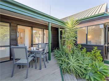 Beaumont Beach Retreat (Bachcare) - Pauanui