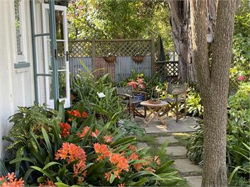 Wisteria Cottage - Russell