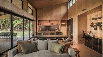 Lakefront Luxury at Okere Falls Lake Rotoiti - Rotorua