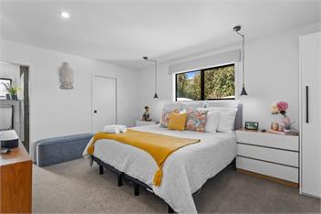 Sun Kissed Pool Villa (Bachcare) - Mangawhai