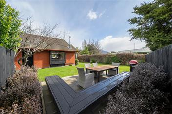 Matai by the Lake (Bachcare) - Te Anau