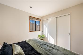 Lakefront Retreat - Wanaka