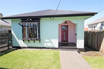 Fun Times in Fitzroy (Bachcare) - New Plymouth