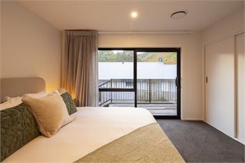 Arrowtown Gem | Stylish Escape | Prime Location - 