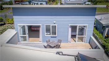 PETES BEACH HOUSE. - WARKWORTH