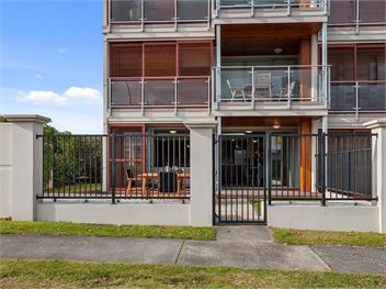 Roberts Retreat (Bachcare) - Taupo Central