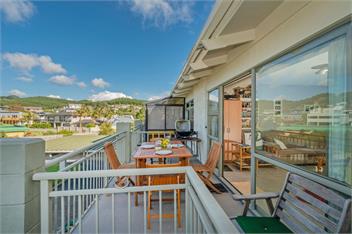 Sea Views Apartment (Bachcare) - Onemana