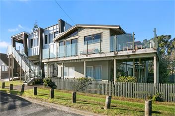 The White Haus (Bachcare) - Waihi Beach