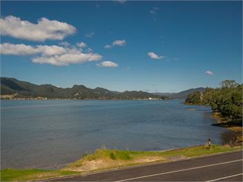 Tairua Waterfront Retreat (Bachcare) - Tairua
