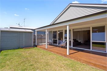 Sky Blue Retreat (Bachcare) - Waihi Beach