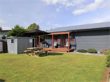 Mokonui Cottage (Bachcare) - Te Anau