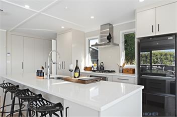 La Petite Maison - Marina Views, Outdoor Bath, Close to Town - Taupo