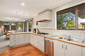 Taupo Escape (Bachcare) - Rainbow Point