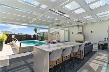 Sun Kissed Pool Villa (Bachcare) - Mangawhai