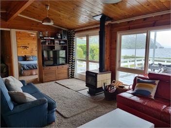 Kinloch lakefront -