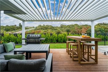 Oasis on Okaia - Kinloch - Kinloch