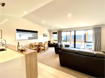 Four Lakes Retreat - Twizel