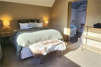 Spacious Home With Great Views - Selwyn