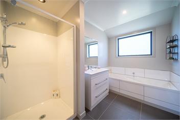 Mountainview Escape (Bachcare) - Te Anau