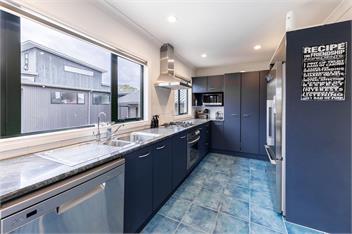 Manaia Magic (Bachcare) - Tairua