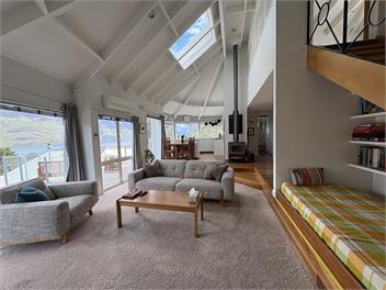 Cozy mid-century Queenstown escape - Queenstown