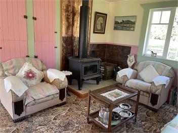 Teapot Cottage - 