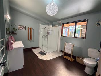 Waimanu Guest House - 