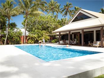 Fully serviced Beachfront Villa in Fiji -