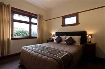 Clarence Cottage - (Christchurch City and Country Cottages) - Christchurch