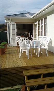 The_Cozy_ Bach with rural backdrop - Wanganui