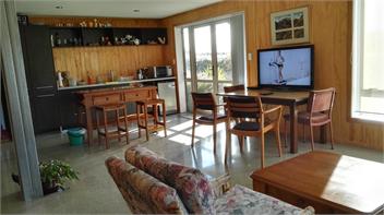 Queensberry cottage - Cromwell