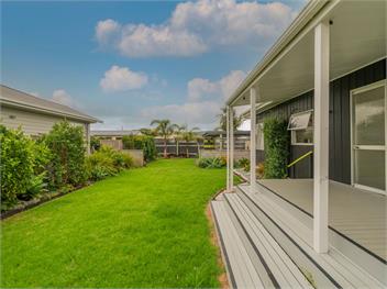 Bach Life on Seabreeze (Bachcare) - Whangamata