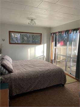 Waipu Cove Kiwi Bach! Mins from the beach! - Whangarei