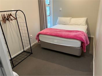 Holiday on Henare, Olde Beach Waikanae. - Waikanae