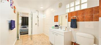 Tipani Lodge - Ngatangiia