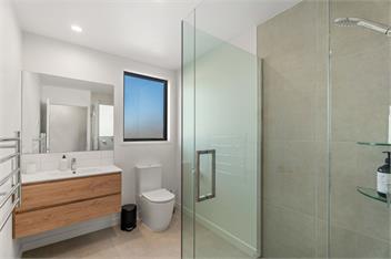 A Remarkable Retreat (Bachcare) - Queenstown