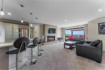 Scenic Solitude - Spa-pool, Lake and Mountain Views - Taupo