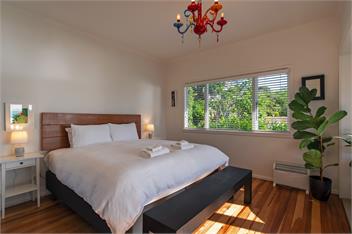 Bangalow Bach - Nelson
