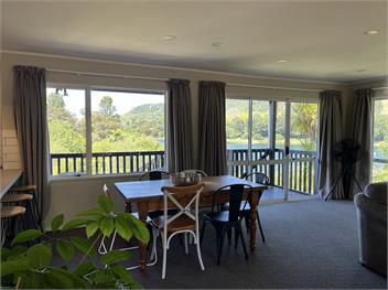 Lake View - Stunning Property overlooking Lake Okareka!! - Rotorua