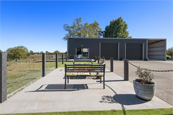 The Barn and Bivvy - 