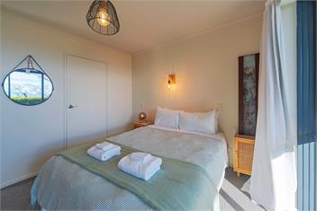 Moana Escape - Tasman Bay Views, Pool, Spa & Sauna - 